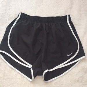 NIKE dark grey shorts💞